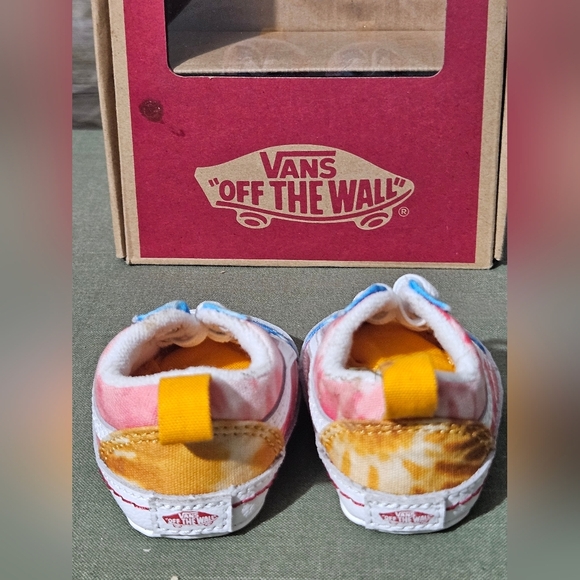 Vans Infant Tie-Dye Soft Soul Sneakers - Red, Blue, Yellow - Picture 6 of 7